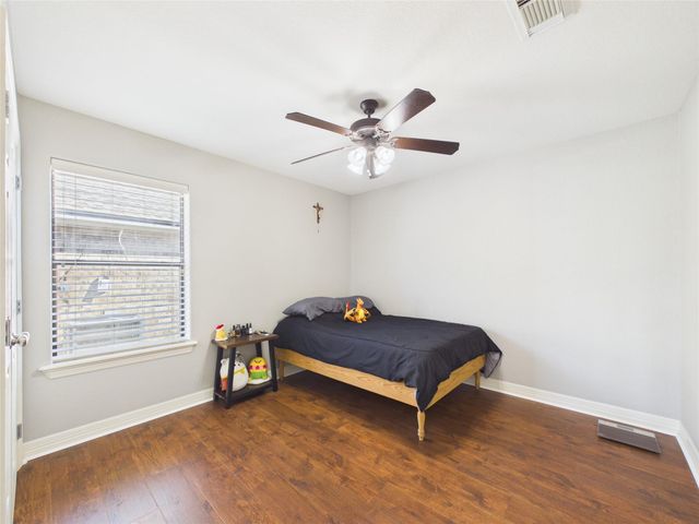 131 Eagle Nest Court, Richwood, TX 77566