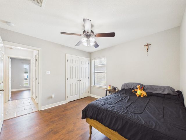 131 Eagle Nest Court, Richwood, TX 77566