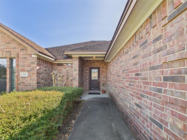131 Eagle Nest Court, Richwood, TX 77566