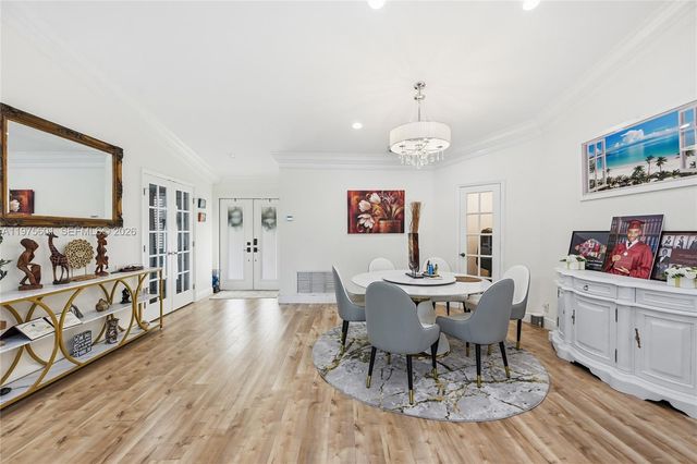 10003 NW 53rd Ct, Coral Springs, FL 33076