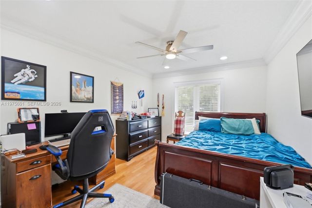 10003 NW 53rd Ct, Coral Springs, FL 33076