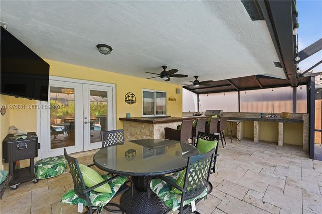 10003 NW 53rd Ct, Coral Springs, FL 33076