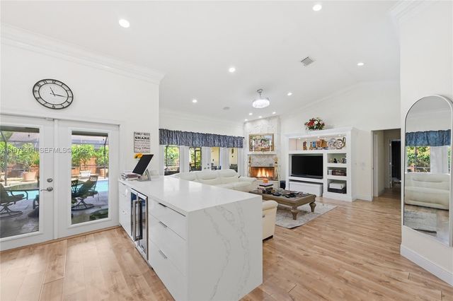 10003 NW 53rd Ct, Coral Springs, FL 33076