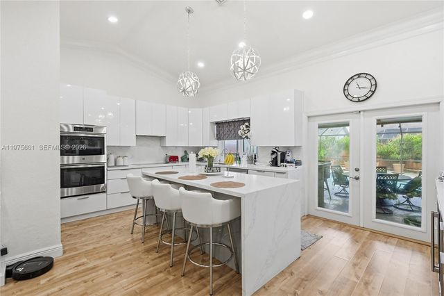 10003 NW 53rd Ct, Coral Springs, FL 33076