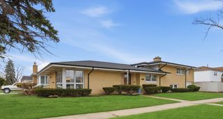 10800 S Tripp Avenue, Oak Lawn, IL 60453