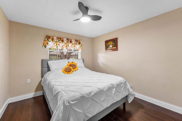 4025 NW 105th Avenue, Coral Springs, FL 33065
