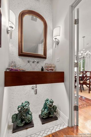 131-139 Saint Dennis, San Antonio, TX 78209