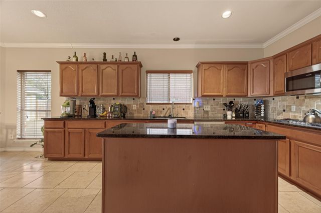 4231 Flora Drive, Pasadena, TX 77505