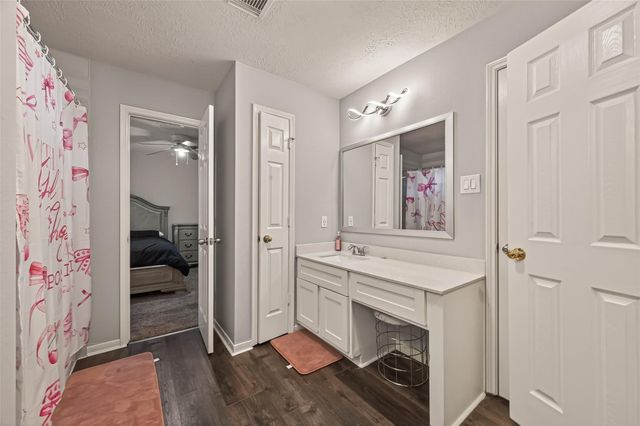 4231 Flora Drive, Pasadena, TX 77505