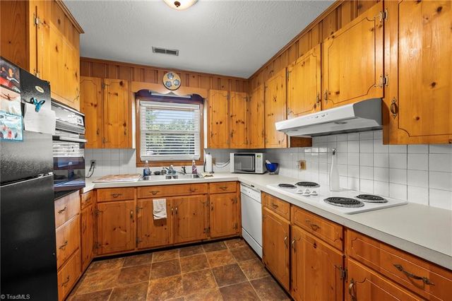 342 Culler Road, Pinnacle, NC 27043