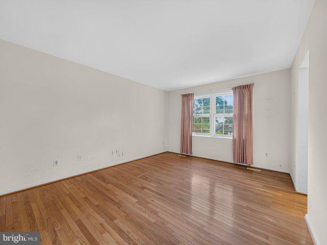 9734 ZIMBRO AVE, Manassas, VA 20110
