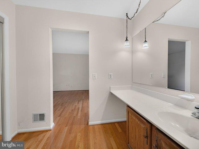 9734 ZIMBRO AVE, Manassas, VA 20110