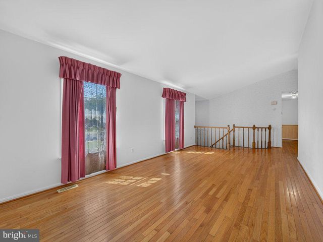 9734 ZIMBRO AVE, Manassas, VA 20110