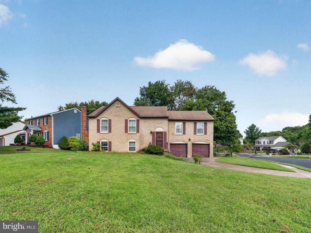 9734 ZIMBRO AVE, Manassas, VA 20110