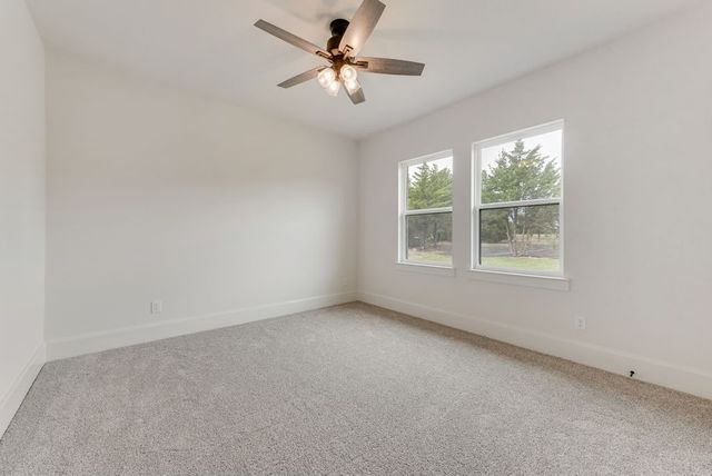 745 Evergreen Way, Nevada, TX 75173