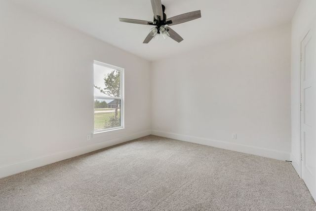 745 Evergreen Way, Nevada, TX 75173