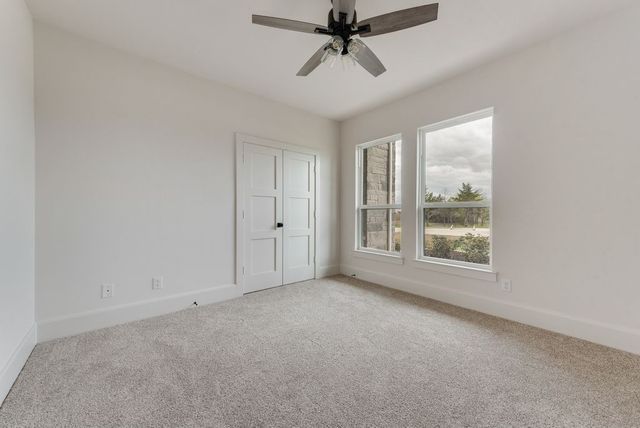 745 Evergreen Way, Nevada, TX 75173