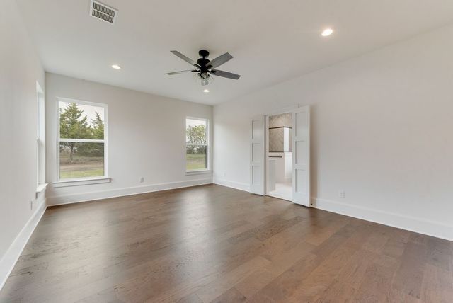 745 Evergreen Way, Nevada, TX 75173