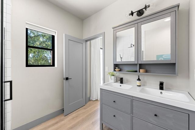 2295 Moran Ct, Auburn, CA 95603