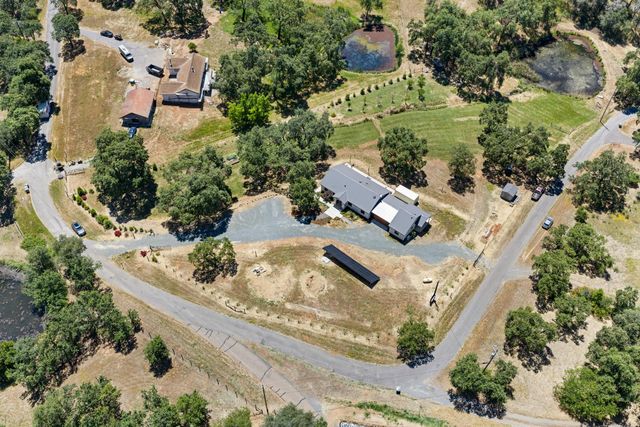 2295 Moran Ct, Auburn, CA 95603