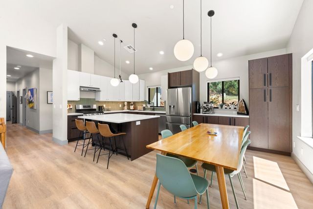 2295 Moran Ct, Auburn, CA 95603