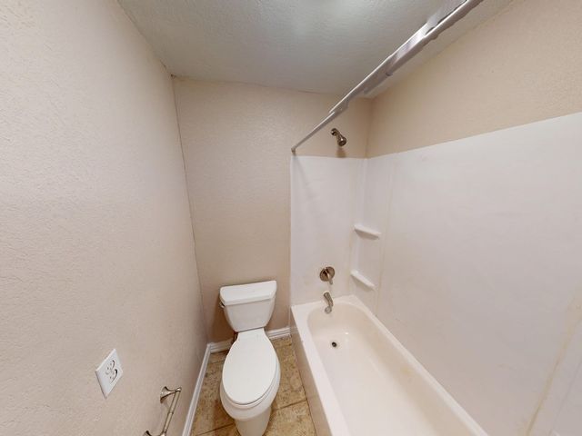 200 SW Ave E, Andrews, TX 79714