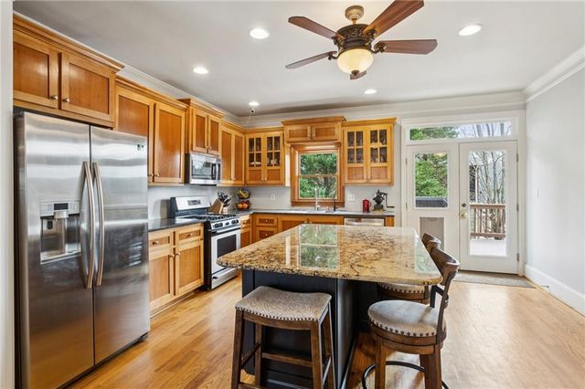 2556 Hazel SE Drive, Atlanta, GA 30316