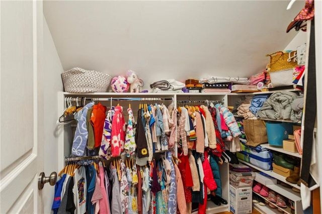 2556 Hazel SE Drive, Atlanta, GA 30316