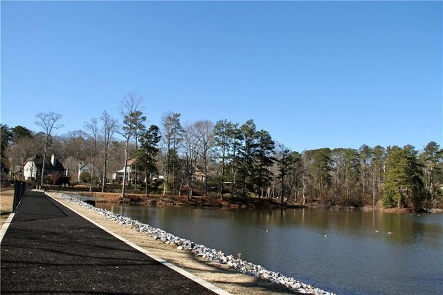 2556 Hazel SE Drive, Atlanta, GA 30316