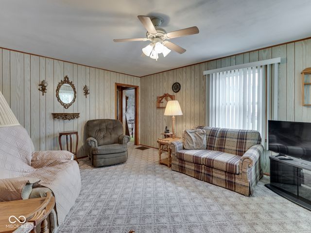 810 S Cherry Street, Martinsville, IN 46151