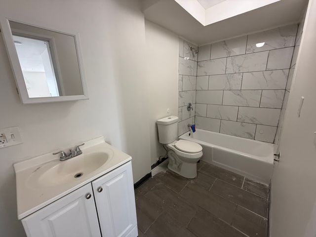 2310 N Harlem Avenue 501, Elmwood Park, IL 60707