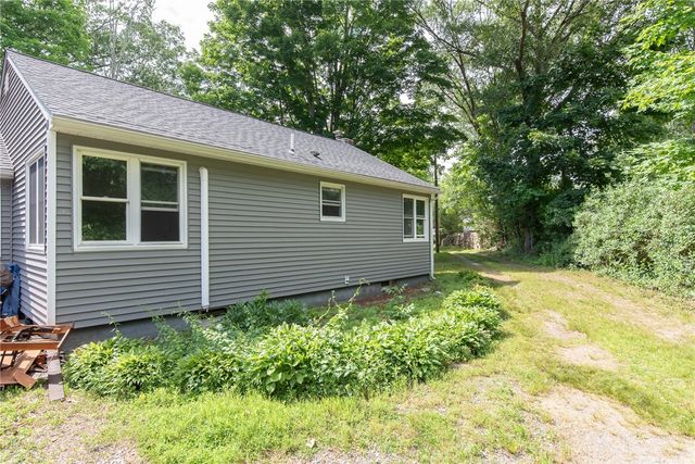 11 COUNTRY HILL Road, Cumberland, RI 02864