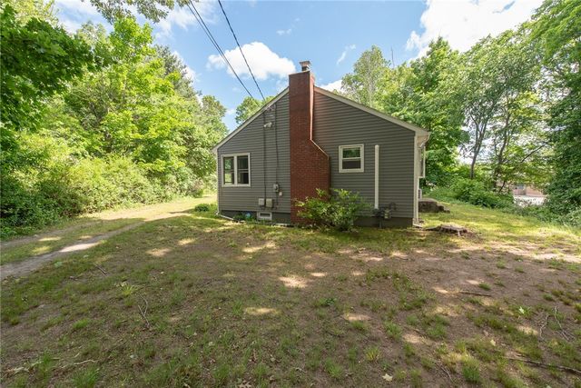 11 COUNTRY HILL Road, Cumberland, RI 02864