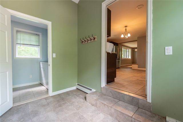 11 COUNTRY HILL Road, Cumberland, RI 02864