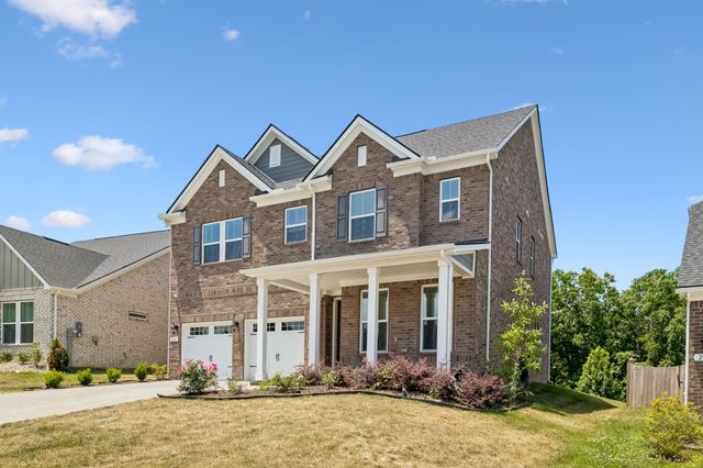 209 Pin High Dr, Mount Juliet, TN 37122