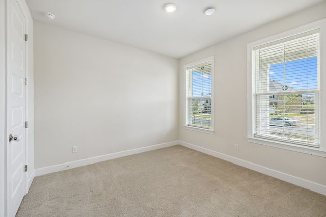 209 Pin High Dr, Mount Juliet, TN 37122