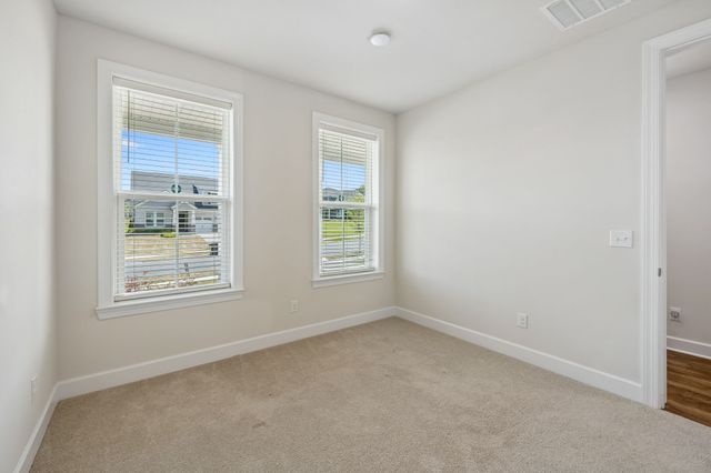 209 Pin High Dr, Mount Juliet, TN 37122