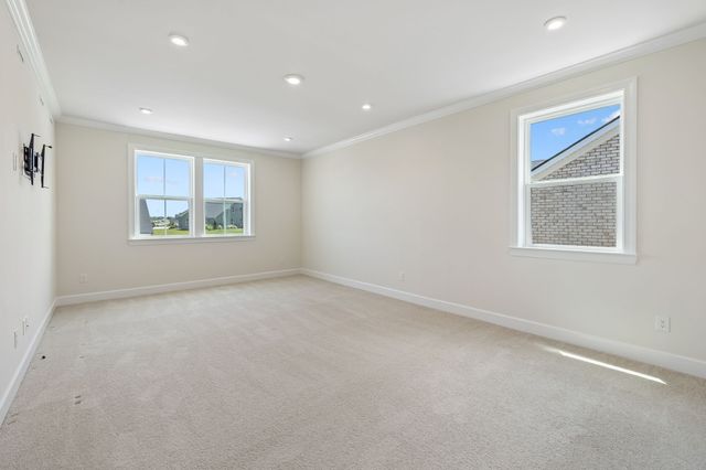 209 Pin High Dr, Mount Juliet, TN 37122