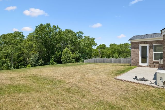 209 Pin High Dr, Mount Juliet, TN 37122