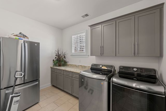 10115 LONG LANDING CV, Lakeland, TN 38002