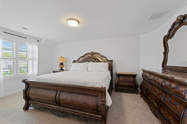 10115 LONG LANDING CV, Lakeland, TN 38002