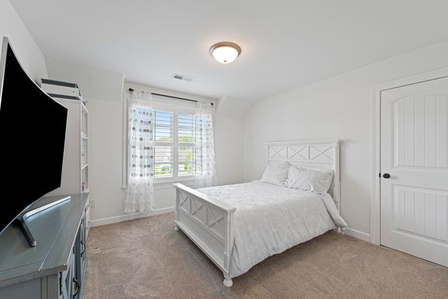 10115 LONG LANDING CV, Lakeland, TN 38002