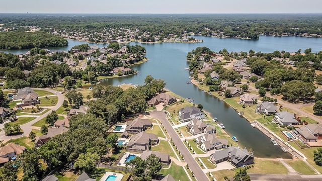 10115 LONG LANDING CV, Lakeland, TN 38002