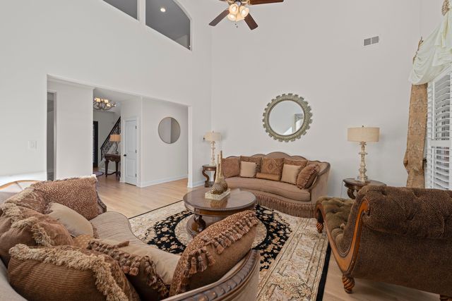 10115 LONG LANDING CV, Lakeland, TN 38002