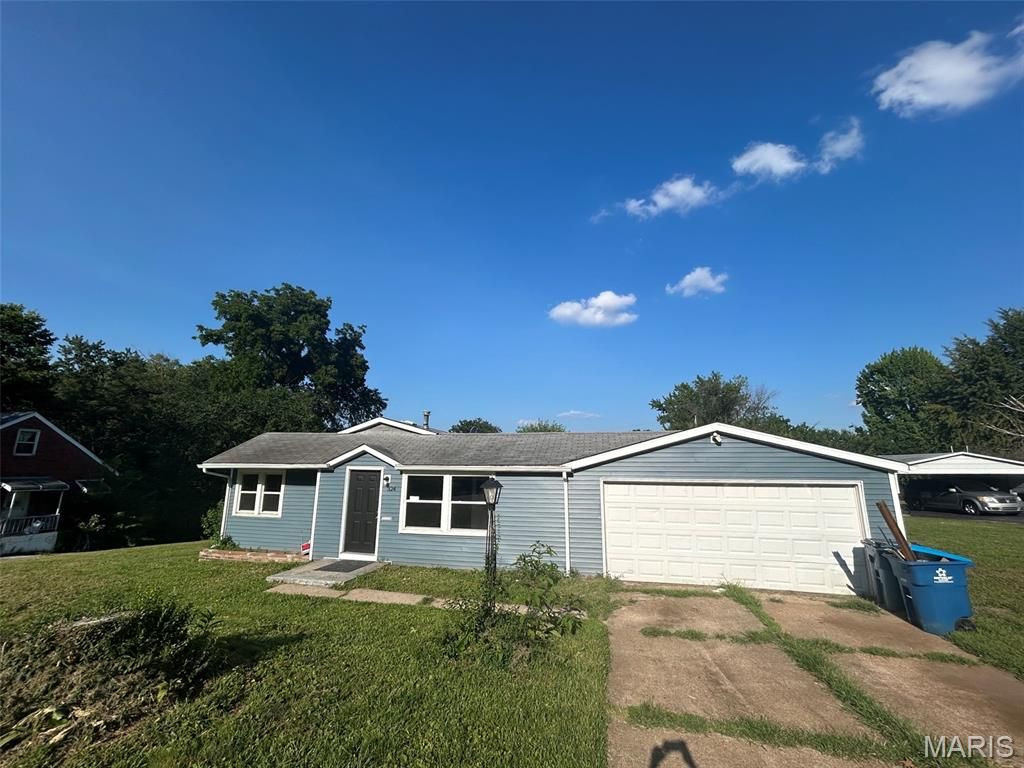 324 Ames Place, Ferguson, MO 63135