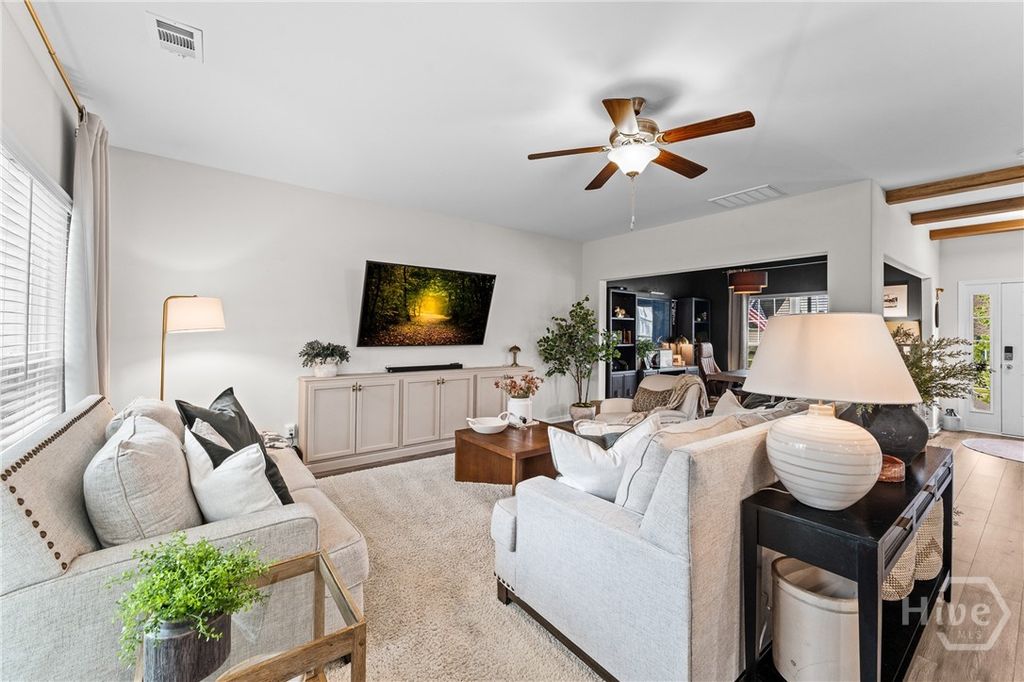 Image 15 of property listing at 101 Telford Street, Savannah, GA 31322