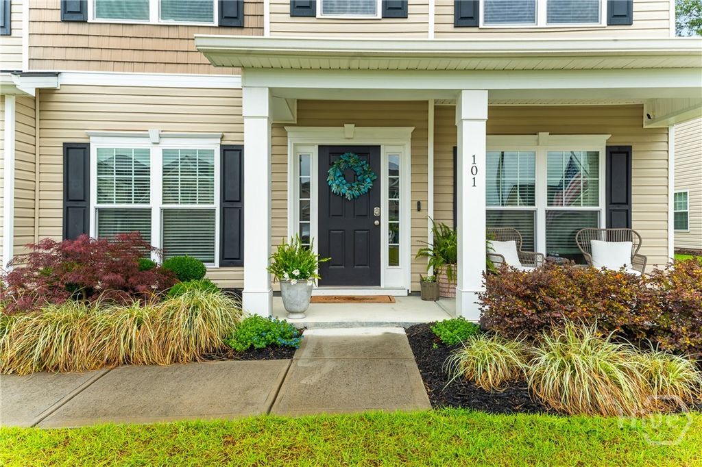 Image 5 of property listing at 101 Telford Street, Savannah, GA 31322