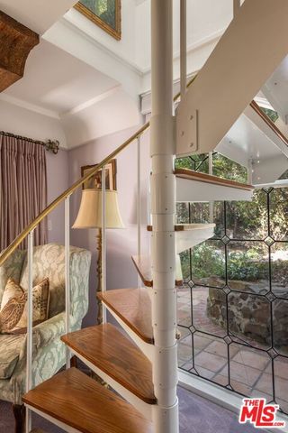 21714 Encina Road, Topanga, CA 90290