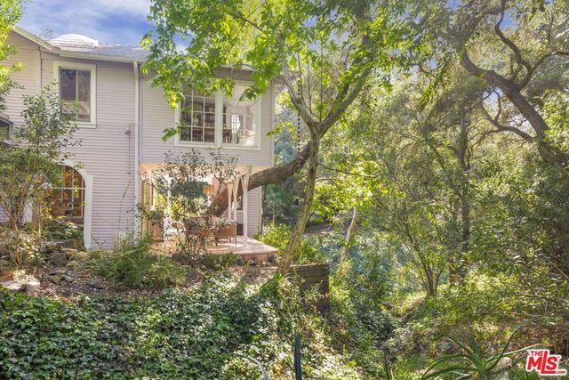 21714 Encina Road, Topanga, CA 90290