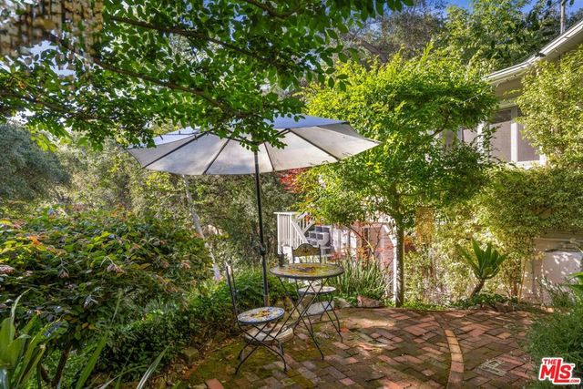 21714 Encina Road, Topanga, CA 90290